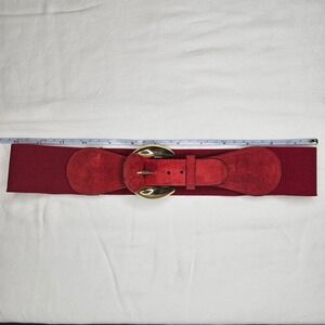 Vtg Red Wide Elastic Cinch Waist Belt Gold Buckle Faux Suede Retro 26-30 Inch
